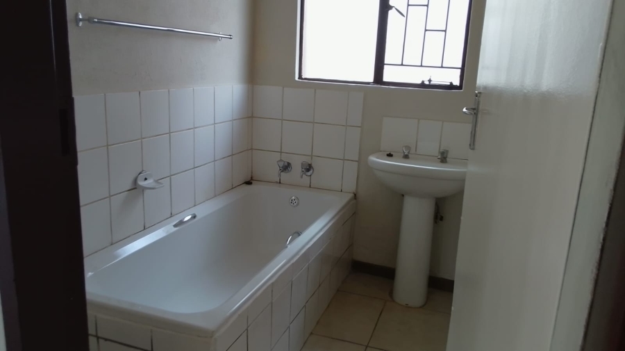 3 Bedroom Property for Sale in Tlhabane West North West